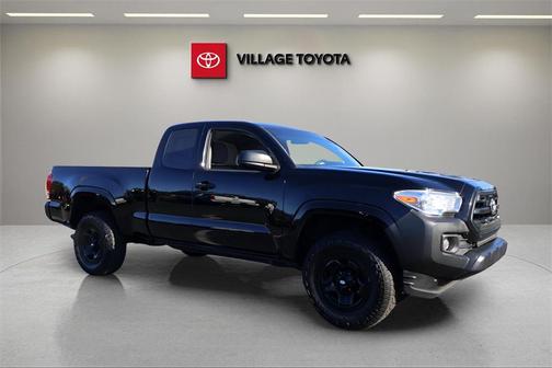 2017 Toyota Tacoma SR