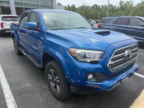 Blazing Blue Pearl 2017 Toyota Tacoma TRD Sport