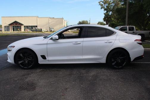 2023 Genesis G70 2.0T RWD