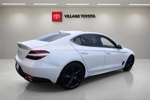 2023 Genesis G70 2.0T RWD