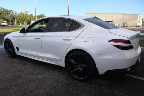 2023 Genesis G70 2.0T RWD