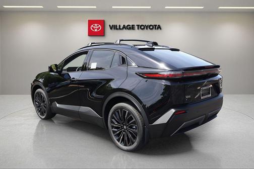 Midnight Black 2026 Toyota C-HR XSE