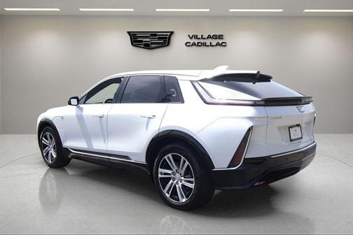 Crystal White Tricoat 2024 Cadillac LYRIQ Tech