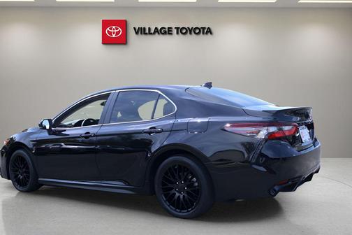 Midnight Black Metallic 2024 Toyota Camry SE