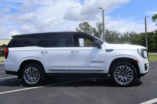 2023 GMC Yukon Denali Ultimate