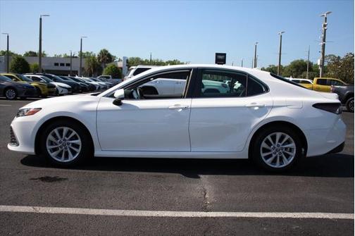2022 Toyota Camry LE