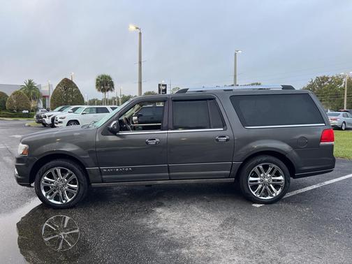 2017 Lincoln Navigator L Reserve