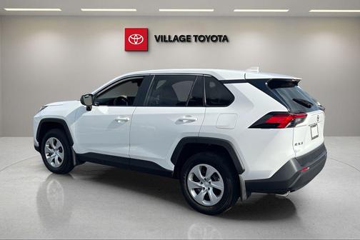 Ice Cap 2025 Toyota RAV4 LE