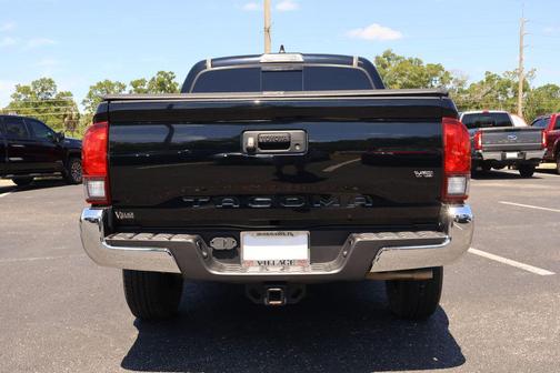 Midnight Black Metallic 2020 Toyota Tacoma SR5