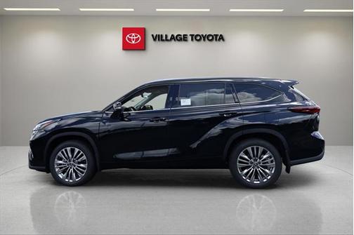 2025 Toyota Highlander Platinum