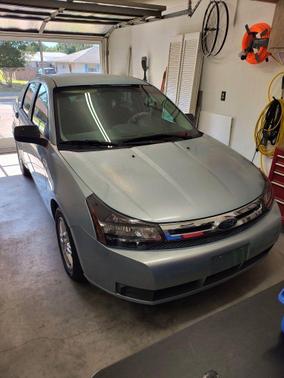 Ice 2009 Ford Focus SE