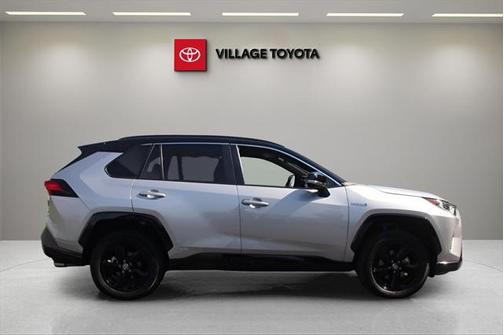 2021 Toyota RAV4 Hybrid SE