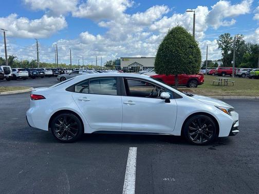 Wind Chill Pearl 2023 Toyota Corolla XSE