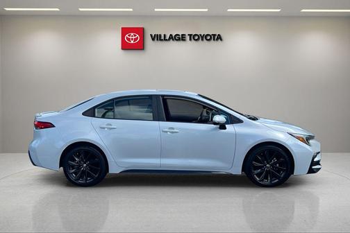 Wind Chill Pearl 2023 Toyota Corolla XSE