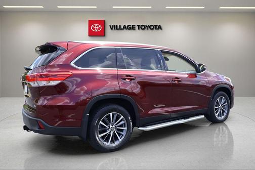 Ooh La La Rouge Mica 2019 Toyota Highlander XLE