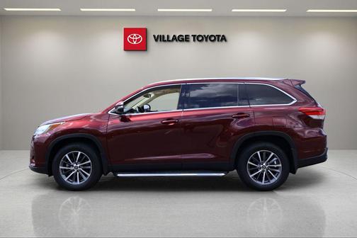 Ooh La La Rouge Mica 2019 Toyota Highlander XLE