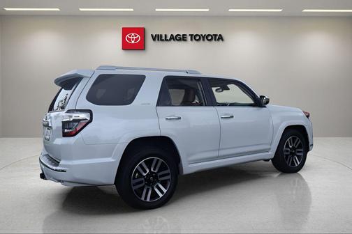 Wind Chill Pearl 2024 Toyota 4Runner Limited