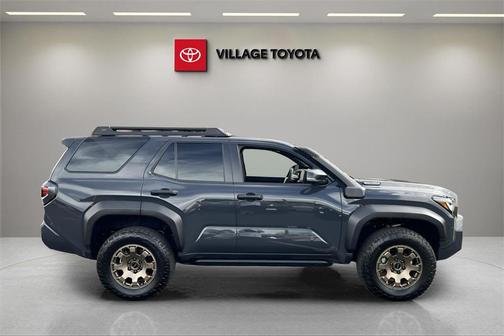 2025 Toyota 4Runner Hybrid Trailhunter