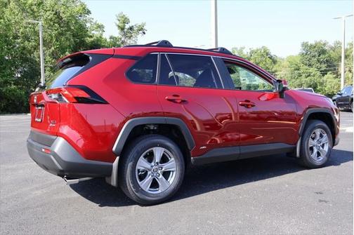 2025 Toyota RAV4 Hybrid XLE