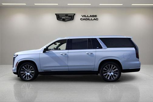 Vibrant White Tricoat 2026 Cadillac Escalade ESV Platinum