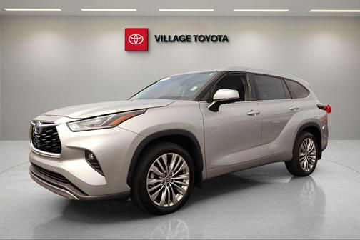 Celestial Silver Metallic 2024 Toyota Highlander Hybrid Platinum