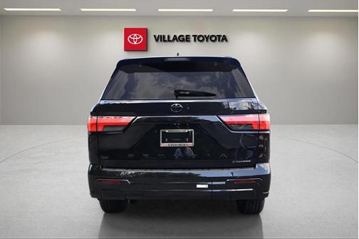2025 Toyota Sequoia Platinum