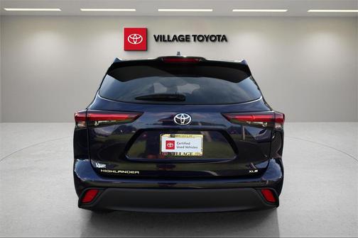 2025 Toyota Highlander XLE