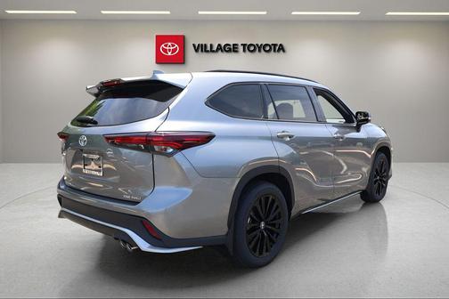 Heavy Metal 2026 Toyota Highlander XSE