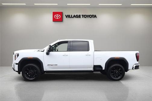 2025 GMC Sierra 2500 AT4