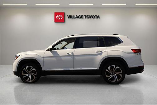 White 2021 Volkswagen Atlas 3.6L SEL Premium