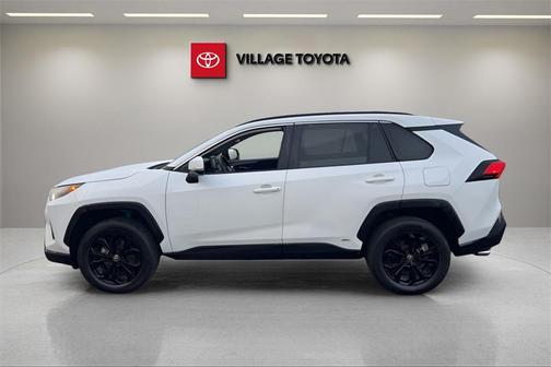 2022 Toyota RAV4 Hybrid SE
