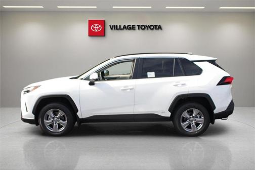 2025 Toyota RAV4 Hybrid XLE