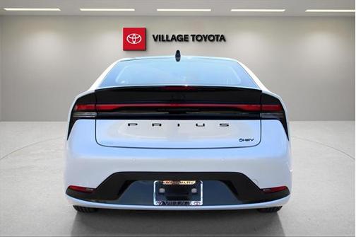2025 Toyota Prius L
