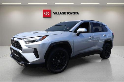 Silver Sky Metallic 2025 Toyota RAV4 Hybrid SE
