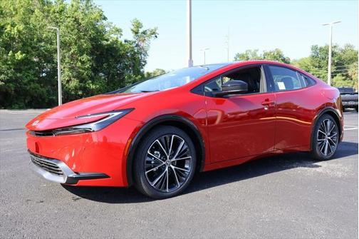 2025 Toyota Prius XLE