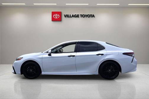 Pearl 2021 Toyota Camry XSE