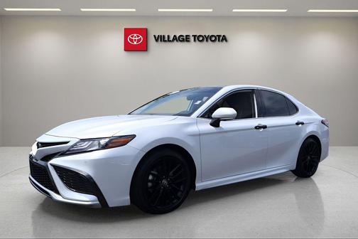 Pearl 2021 Toyota Camry XSE