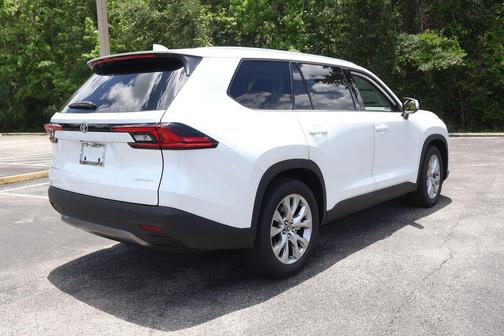 Pearl 2026 Toyota Grand Highlander Hybrid Limited