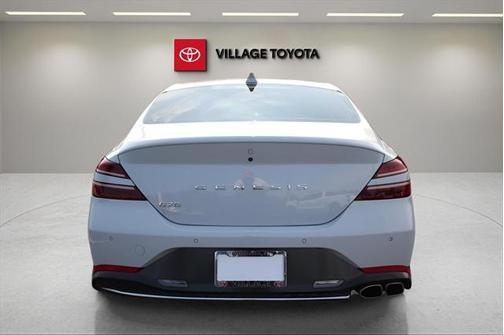 2022 Genesis G70 2.0T RWD