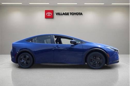 2025 Toyota Prius LE