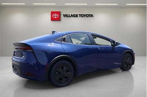 2025 Toyota Prius LE