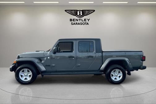 Sting-Gray Clearcoat 2021 Jeep Gladiator Sport S