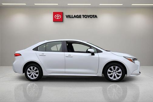 2025 Toyota Corolla Hybrid SE