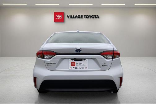 2025 Toyota Corolla Hybrid SE