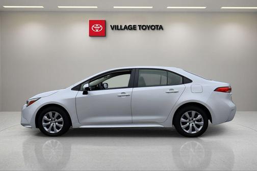 2025 Toyota Corolla Hybrid SE