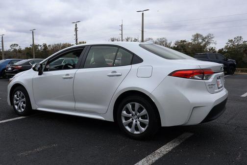 2025 Toyota Corolla Hybrid SE