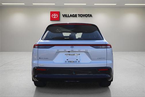 2025 Toyota Crown Signia Limited