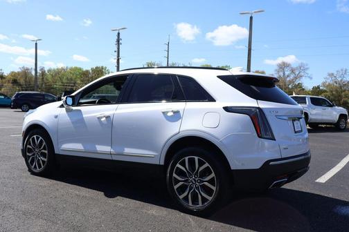 2023 Cadillac XT5 Sport