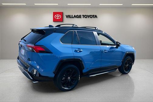 2023 Toyota RAV4 Hybrid SE