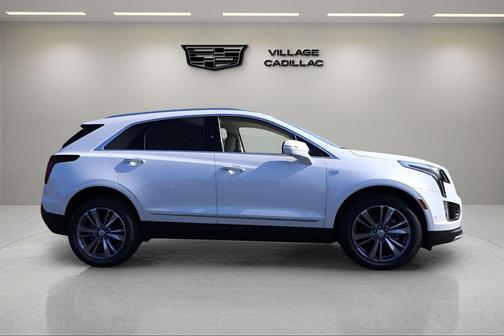 Crystal White Tricoat 2026 Cadillac XT5 Premium Luxury